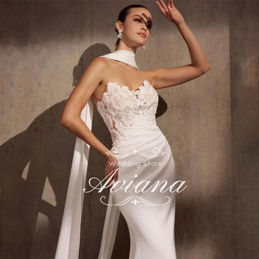 Aviana ที่กําหนดเอง Applique Elegant Classic ชุดแต่งงานนางเงือก Sweetheart Sweep Train ออกแบบใหม่ Charming แขนกุด Grateful