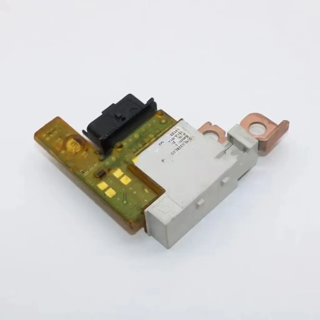 Auto parts High quality Fuse Box Voltage Module Battery Sensor for Citroen C4 Picasso Peugeot 3008 5008   OE# 28257533 28236841