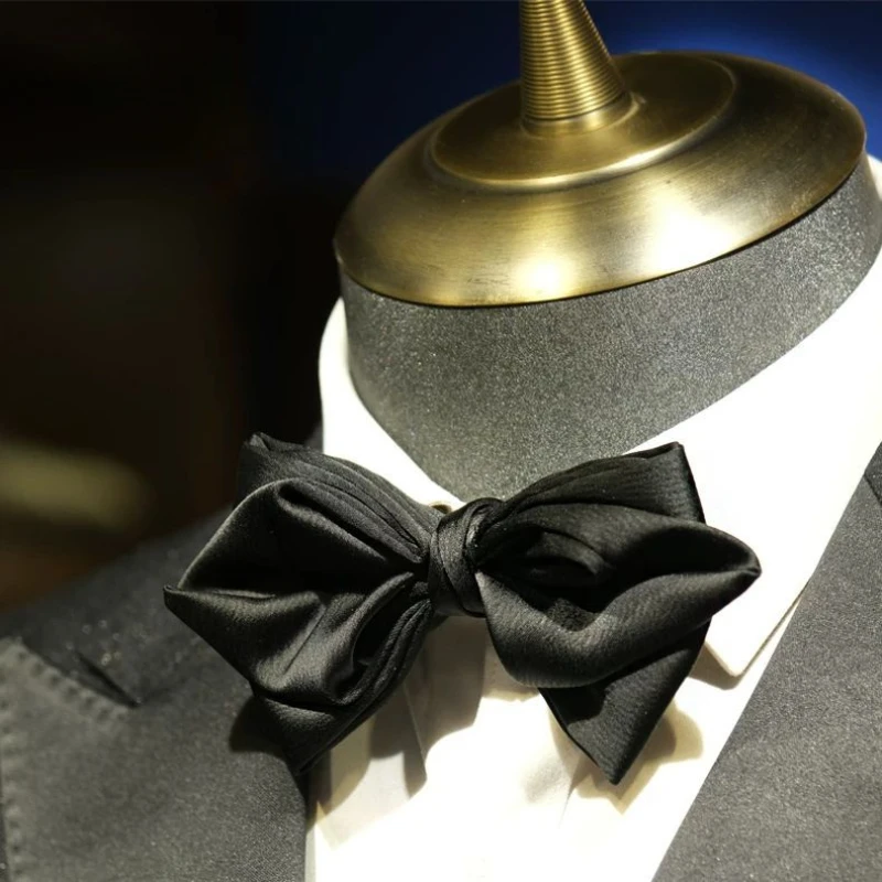 elegant-and-casual-chic-black-water-wave-texture-imitation-handmade-pointed-corner-groom-wedding-host-banquet-bow-tie