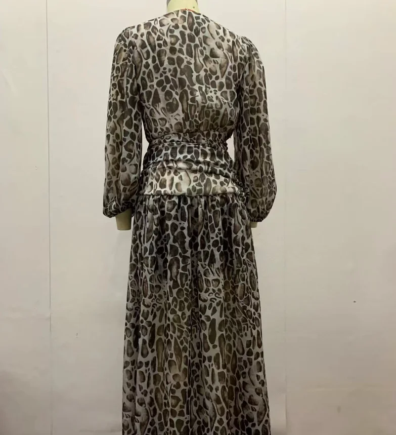 レディース V ネック ウエスト締めスリムフィット不規則なヒョウ柄ロングドレス、エレガントなサマーウエスト締め A ラインドレス女性用