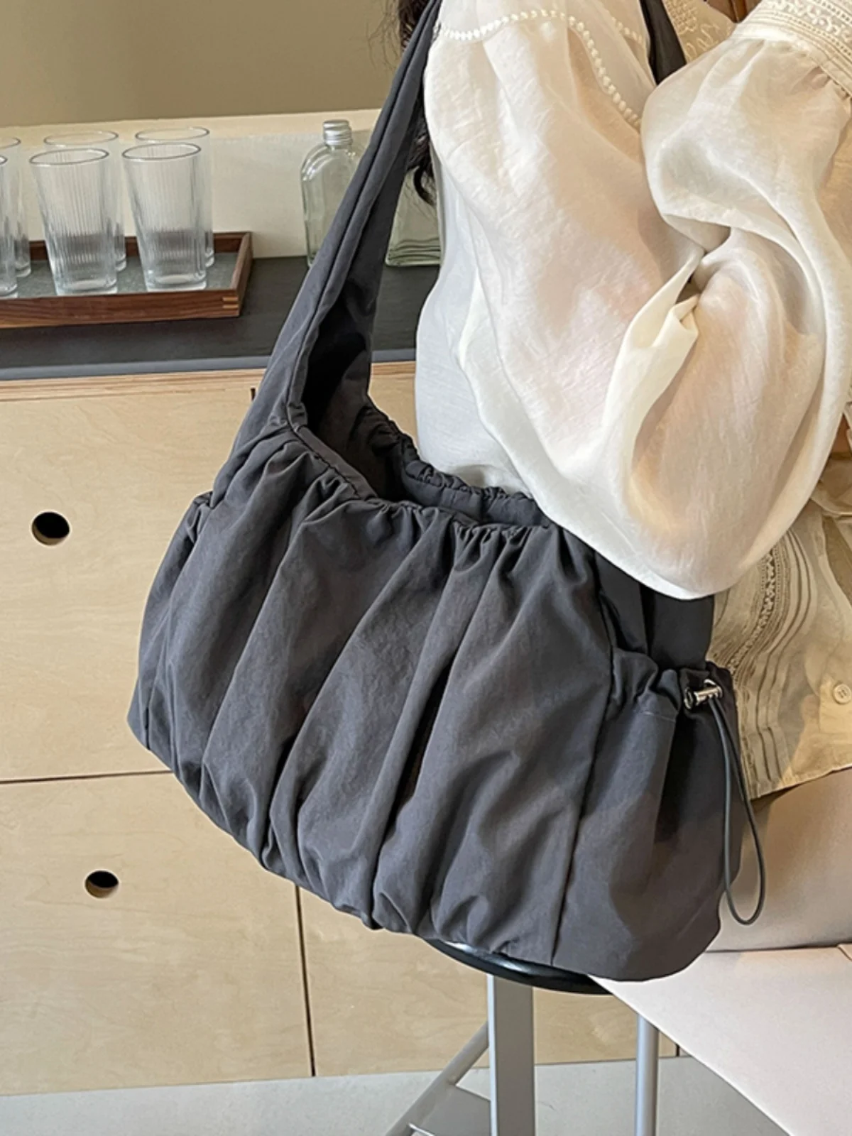 

Nylon Tote Bag Women's Large Capaci Single oulder Bag Commuting And Class Bag New 2025 Faionable for Young Adults