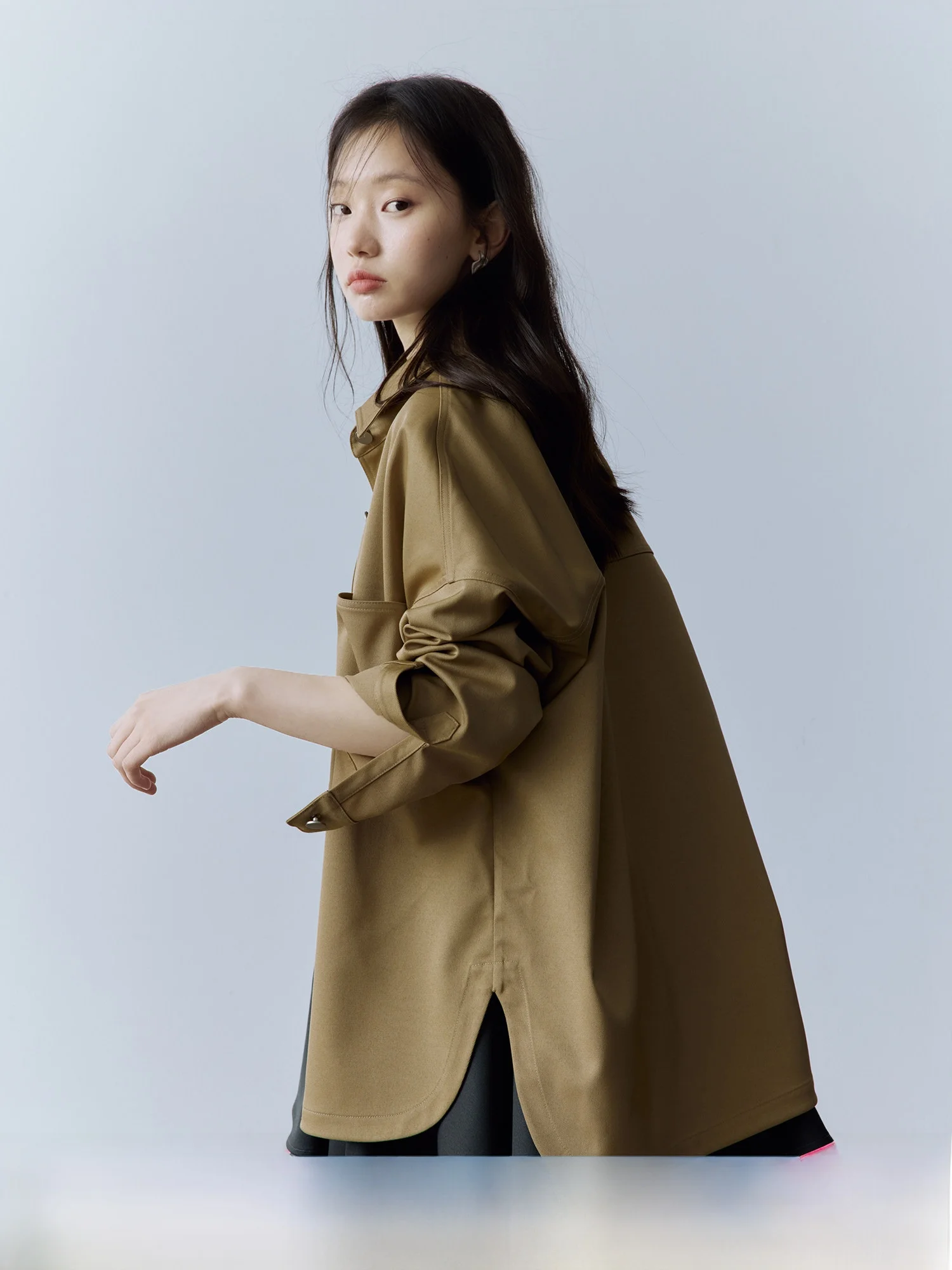 

Женская рубашка FUSSED Ge Chic из ацетатной шерсти оверсайз с металлическими пуговицами, свободного кроя, с длинным рукавом, для работы