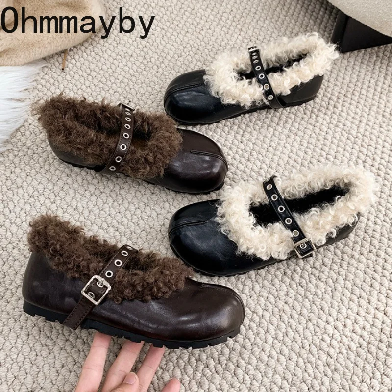 Women Split Toe Mary Jane Shoes Faux Fur Lined Autumn Winter Warm Hidden Heel Shoes Vintage Casual Buckle Strap Leather Shoes
