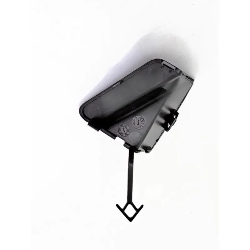 

C00247353 Automobiles Front Bumper Tow Hook Exterior Accessories Parts Cover 1PC for MAXUS G20 2019-2021 Genuine