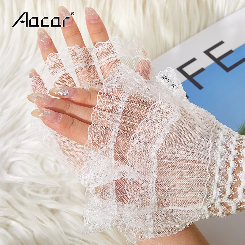 

Manicure Photography Background Fashion Lace hand sleeve gloves white Wrist Cuffs decorations to take nail photos