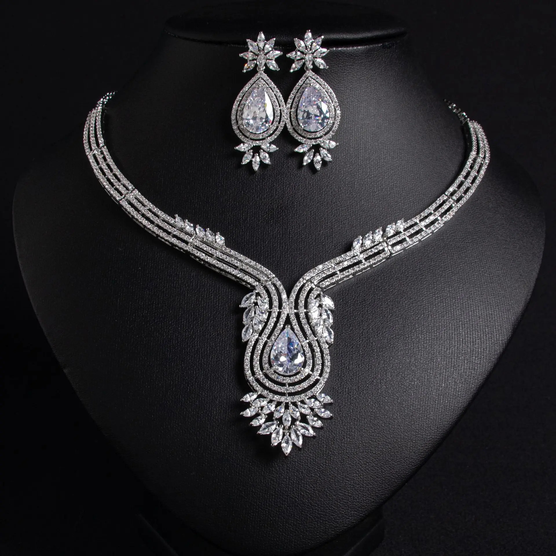 Luxury Sunflower Water Drop CZ Jewelry Set Full Paved Shiny Zircon Necklace Earrings Bridal Wedding Party Jewelry