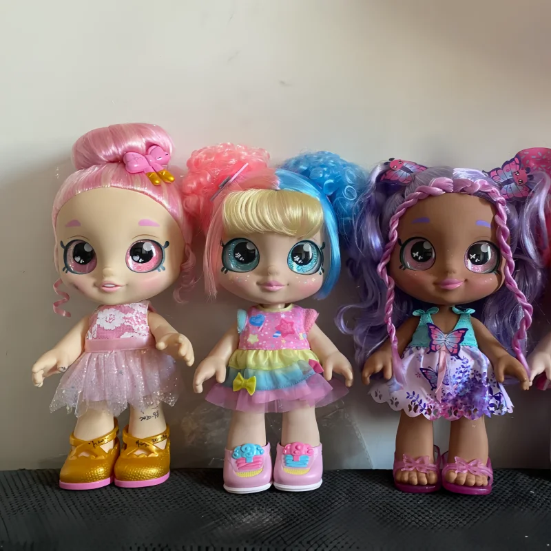 Bambola Musicale Regina dei Cristalli di Ghiaccio Kindi Kids con Gioielli, Borsetta e Accessori, Giocattolo per Bambine