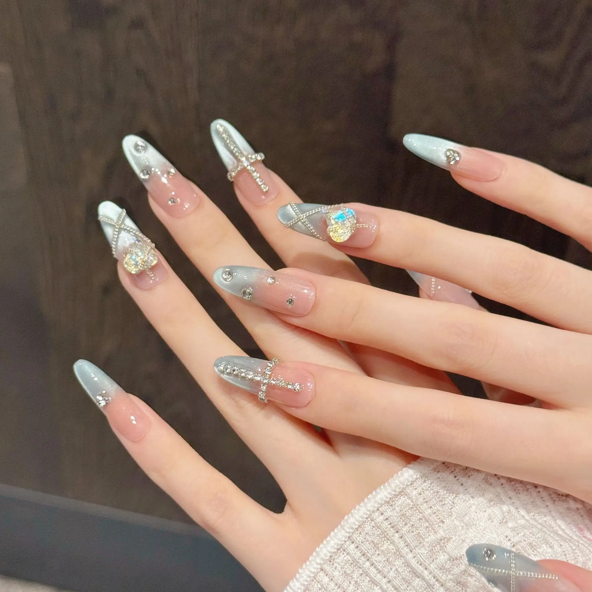 10개 고급 수제 프레스온 네일 롱 오벌 하트 체인 디자인 3종 도구 접착 네일 글루 탭 포함