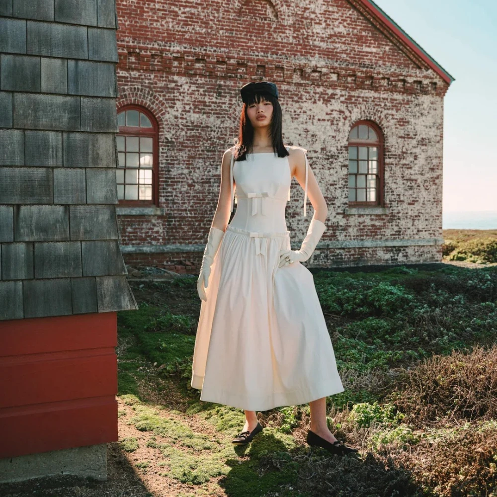 Customized Cream Sleeveless Square Neck Wedding Dress Thin Tie Straps Bow Waist Retro Satin Casual Outdoor Bridal Guest Gown
