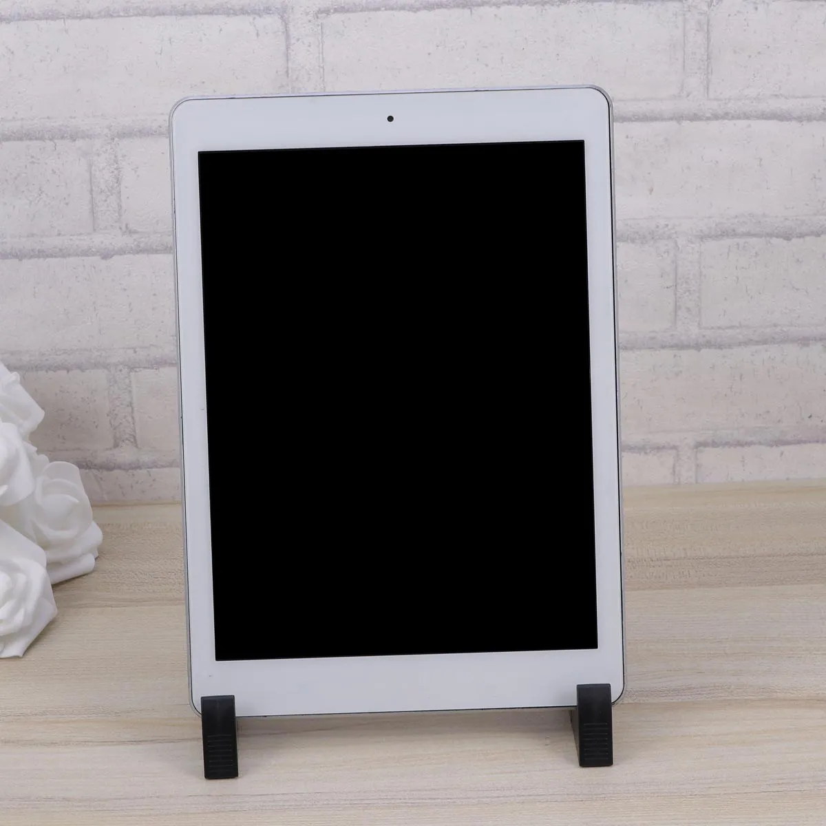 

Aluminum Tablet Mount Stand Heavy Duty Adjustable Desktop Bracket for 7-12.9 Inch Tablets Horizontal Vertical Use Charging