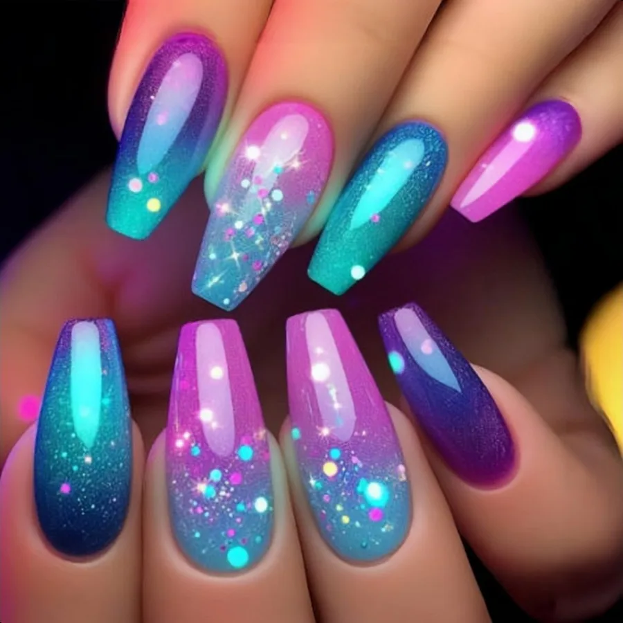 

Pr on Nails Medium Ballet Shaped Purple Gradient Acrylic Nail Colorful Glitter Dots Pattern Design Glossy Artificial False Nail