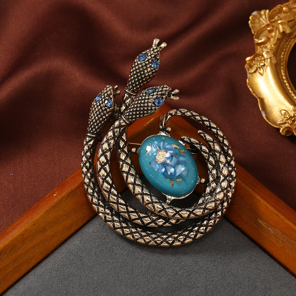 Creative Vintage Three-Headed Snake Brooch Men\'s Domineering Dress Jacket Pin Corsage Women\'s Elegant Banquet Jewelry Corsage