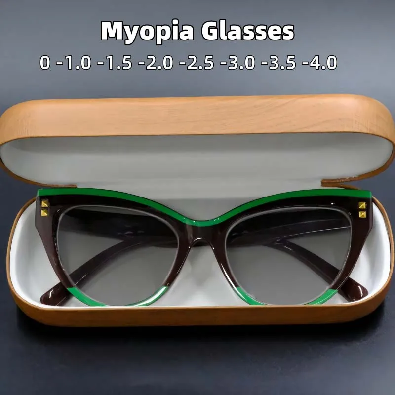 

New Cat Eye Rivet Myopia Sunglasses Black and White Panda Eye Frame Anti Blue Light Lens Fashion Street Photography Glasses