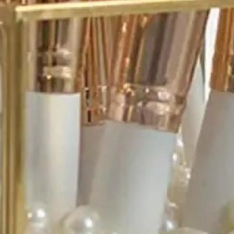 

Stylish Golden Metal Makeup Brush Holder - 1-Slot Organizer for Cosmetics, Desk & Bathroom Essentials