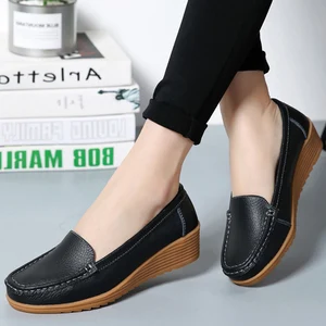 Soft leather shoes with heels for women, blacks blacks, casual moccasins, female shoes for apartments 10 Main Sales Mocassim Female Elegant - №10
