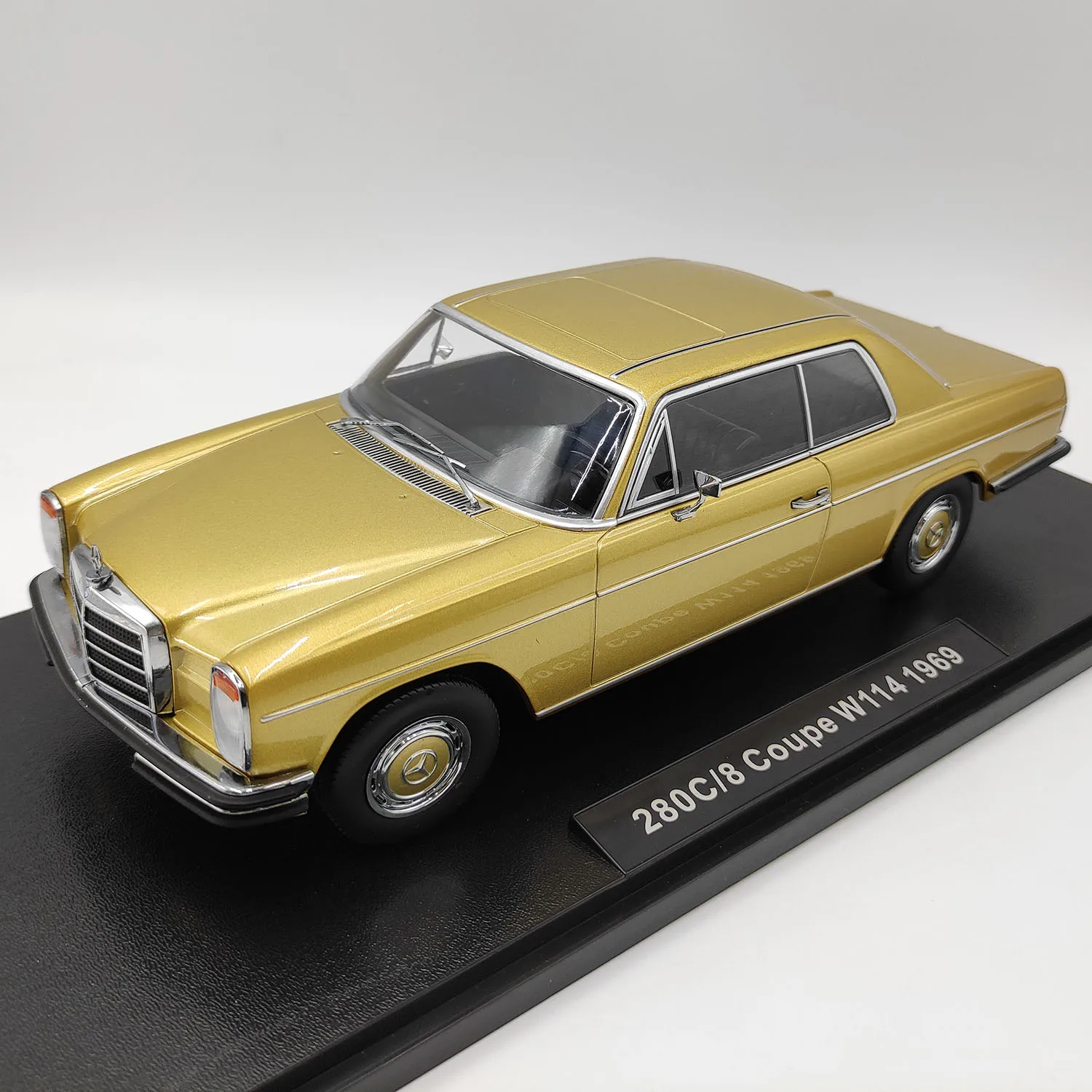 

Diecast KK 1/18 Scale BENZ 280C/8 W114 COUPE 1969 Gold Alloy Car Model Collectible Toy Gift Souvenir Display Ornament