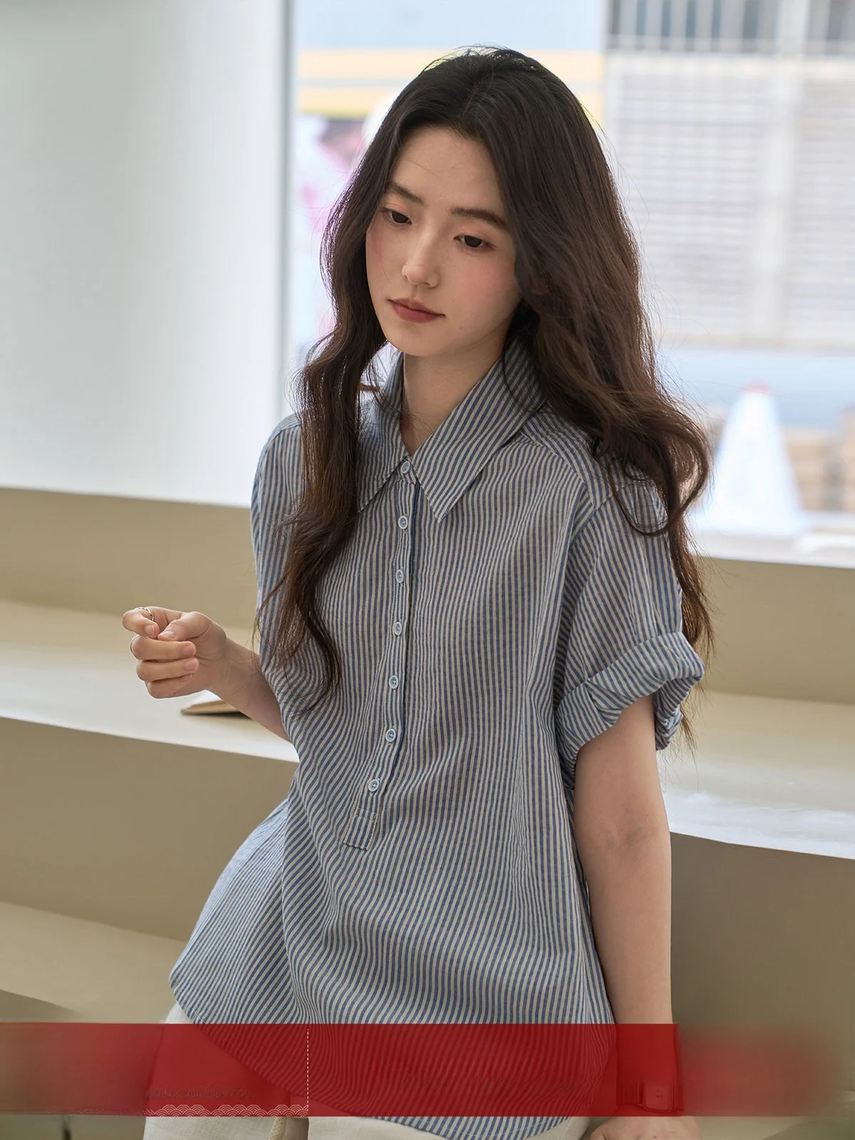 

MoZao Grey Collar Striped Loose Fit Short Sleeve Women's Shirt Casual Style Commute Fashion Korean Version 2026 Summer New