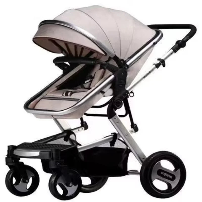 The high View stroller can sit and lie down with four-wheel cushioned folding triad with a car seat