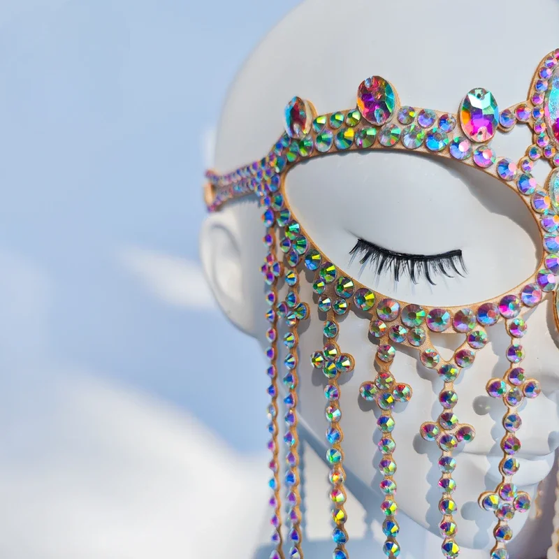 Masque à pampilles exagéré exotique pour femmes, voile Sexy, masque en cristal coloré, chaîne de bandeau, bijoux de bal, accessoires pour le visage