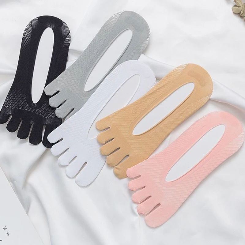 5 Pairs Women\'s Five Finger Socks Breathable Comfortable Silicone Non-slip Boat Sock Solid color Ultra-thin girls Solid Toe Sox