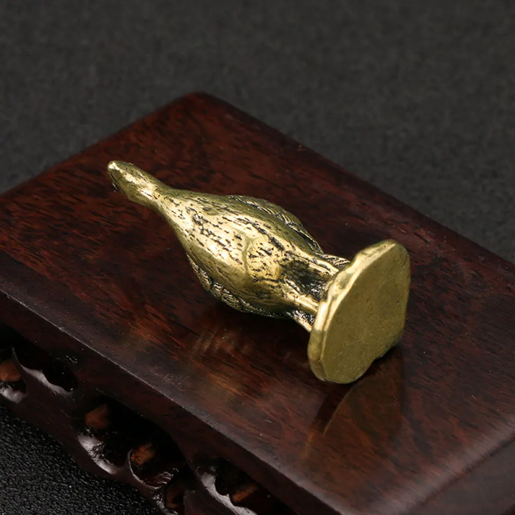 

Brass Peacock shape Figurine Golden Statue Office Gifts Car Decor Vintage Miniature Animal Statues Tabletop nament