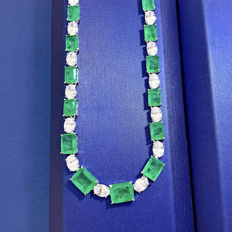 2024 European and American New S925 Sterling Silver Classic Green Women's Synthetic Emerald Necklace Women's Neckchain