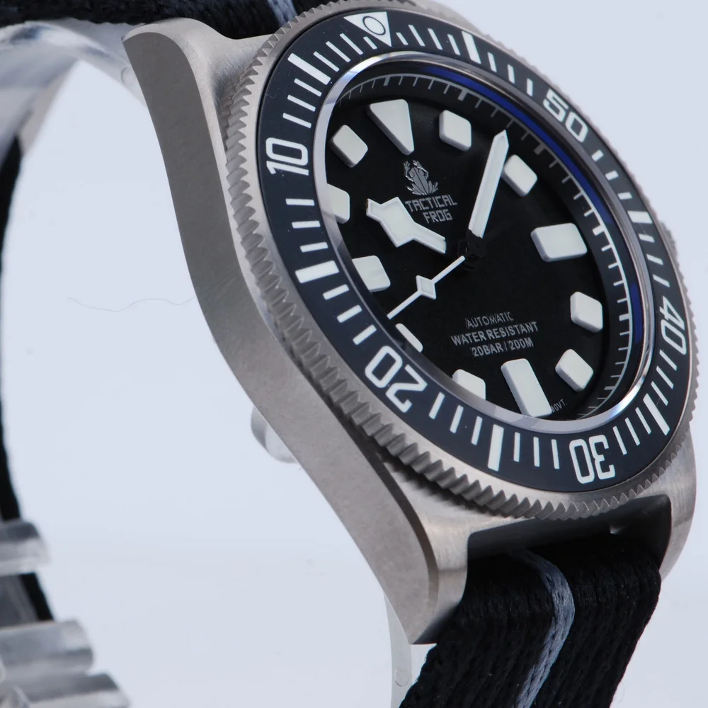 

Тактические мужские дайверские часы с лягушкой, титановые 41 мм, автоматические механические наручные часы в стиле милитари, 200 м, водонепроницаемые, светящийся керамический безель, NH35