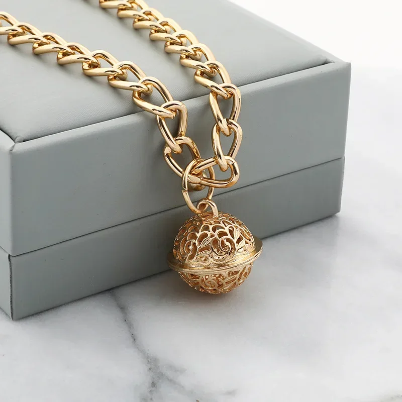 Golden Hollow Pendant Bell Cat Necklace Retro Classic Collar Jewelry Suitable Supplies For Small To Sized Medium Cats Dogs