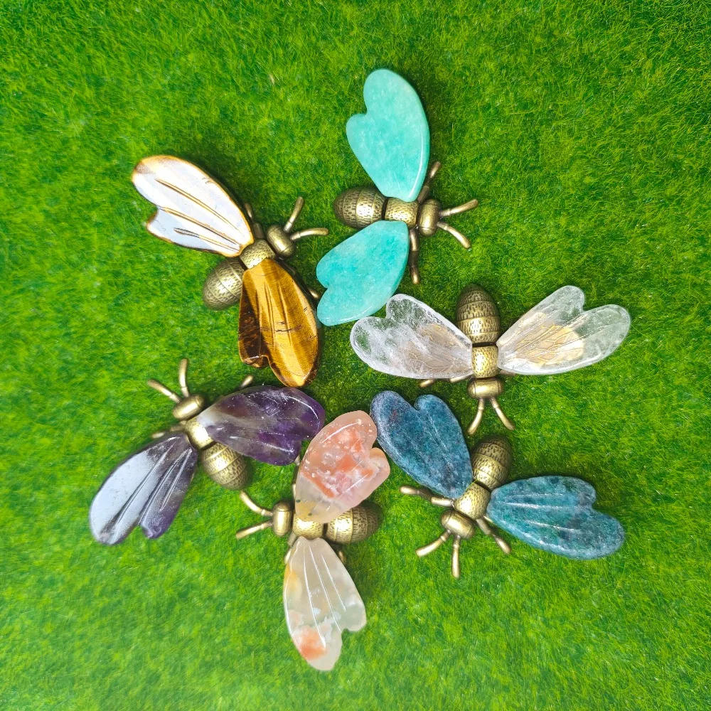 Natural Crystal Bee Ornament Indoor Ornaments Suitable for Home and Office Decoration Ideal Gifts for Halloween Christmas