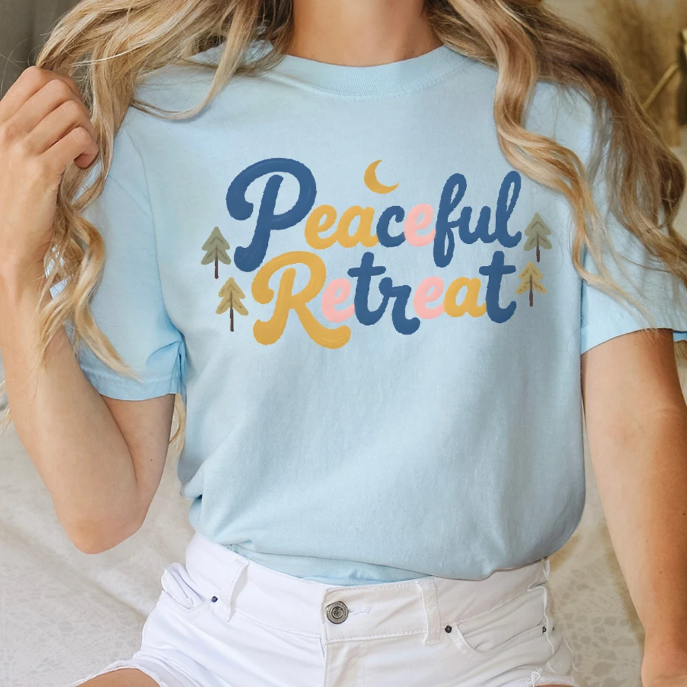 

Peaceful Retreat Lovely Letters Print Graphic Tees Street Wear Colorful Y2K Women‘s Clothes Cotton Casual T-Shirt Crew Neck