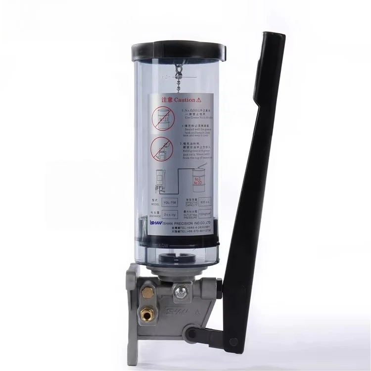 Progressive grease lubrication system manual pump