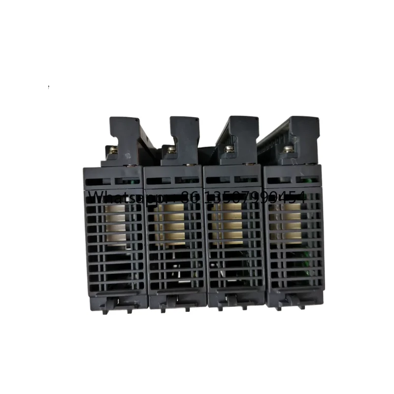 Hot Offer QY10 QY11 QY12 QY13 High Performance Digital Output Module for Industrial PLC System and Automatic Equipment Signal