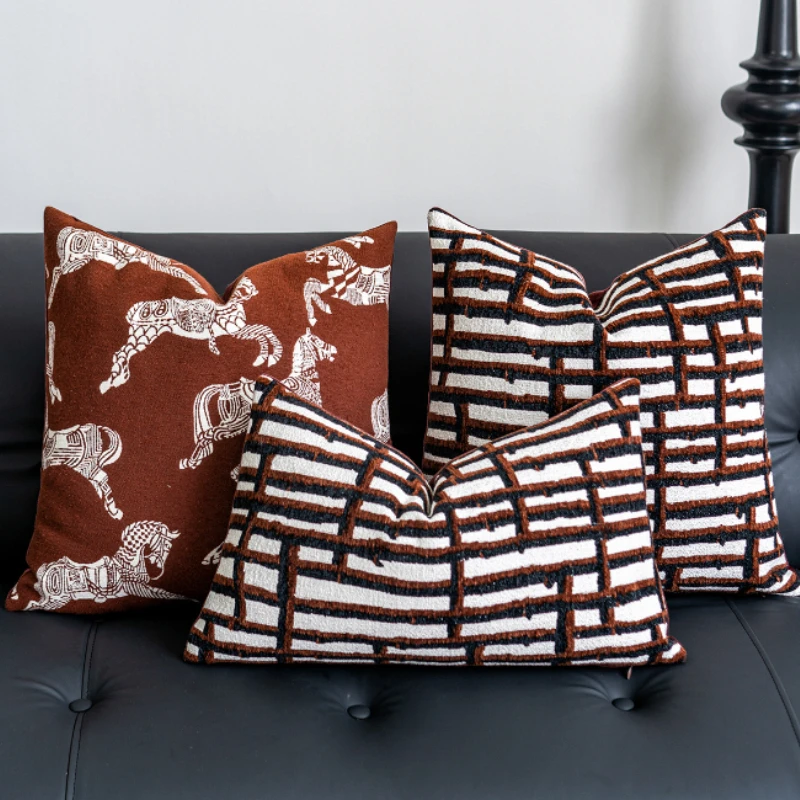 Premium Chenille Jacquard Cushion Cover Rust Brown Burgundy Vintage Mid-Century Sofa Throw Pillow Cover for Couch Home Decor