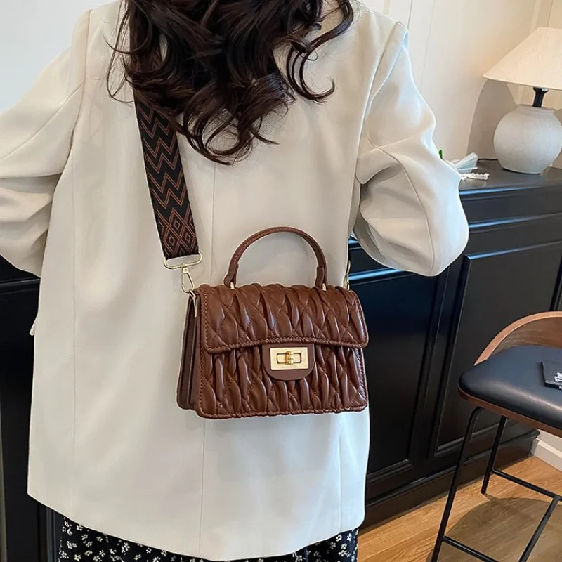 

Высококачественные женские сумки из кожи с точечным принтом, модные винтажные высококачественные просторные повседневные сумки ​