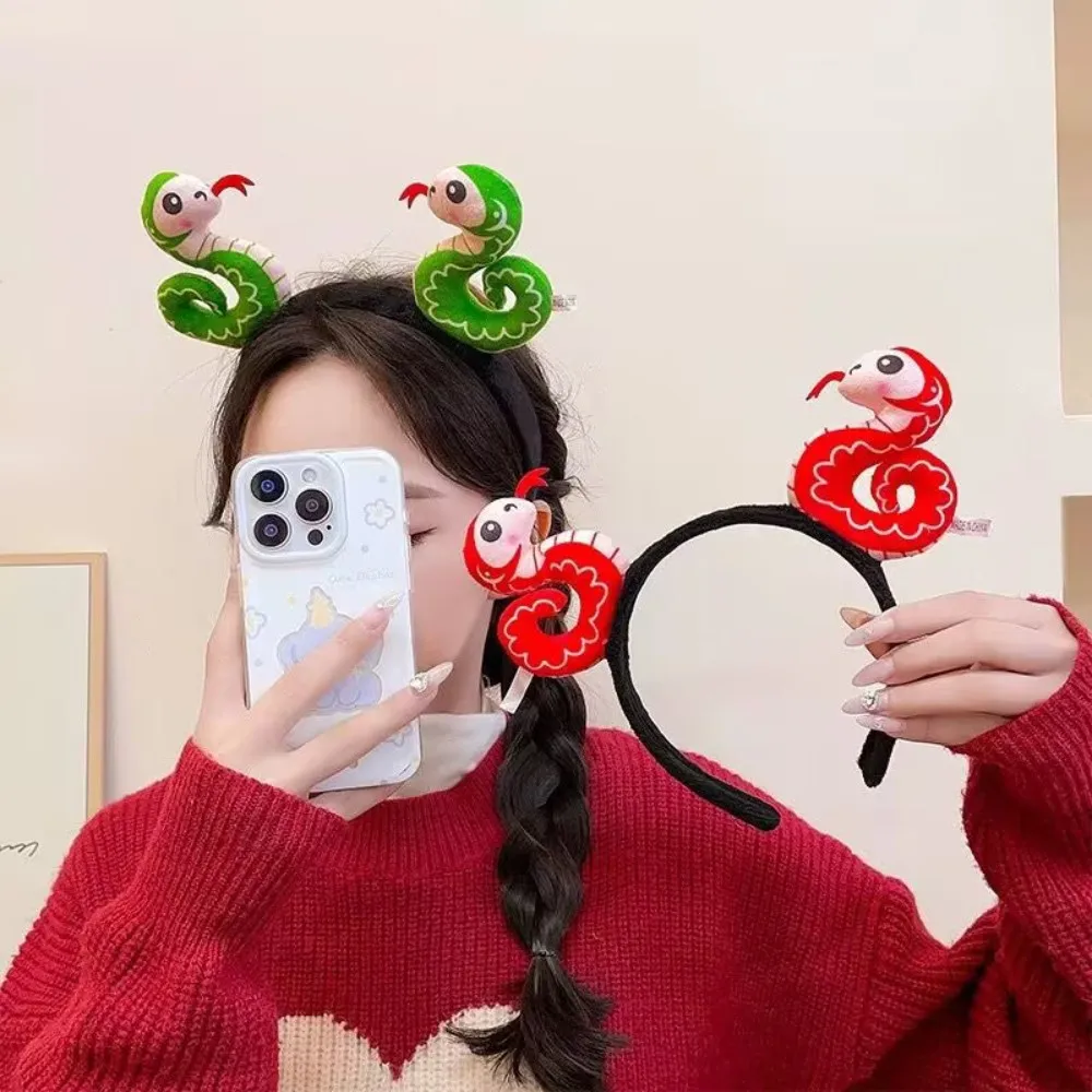 Funny Little Snake Headband Cute Year of The Snake Zodiac Performance Photo Decoration Hairpin