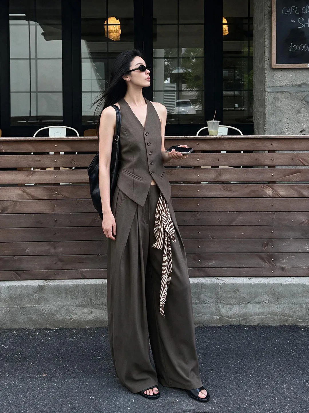 High Intelligence Wind Necklace Vest Suit Set Women Summer Simple Luxury Commuting Sleeveless Casual Pants Two Piece Set