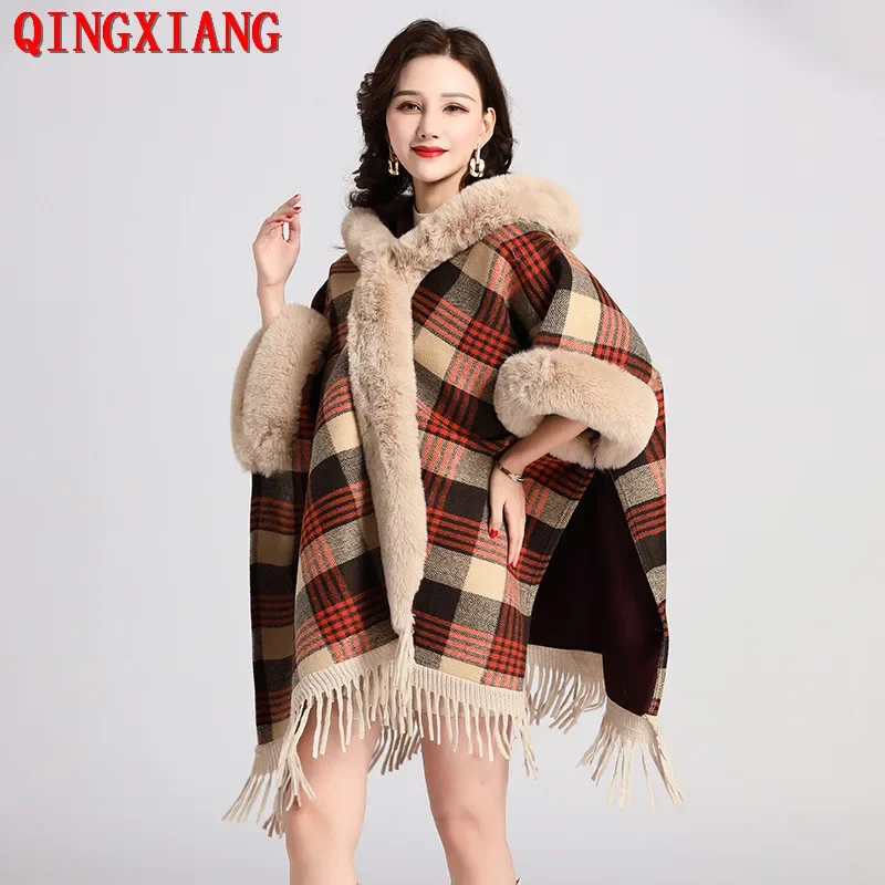 

Women Big Pendulum Capes Tassel Cloak Winter Thick England Plaid Loose Poncho Fur Collar Long Out Streetwear Coat With Hat