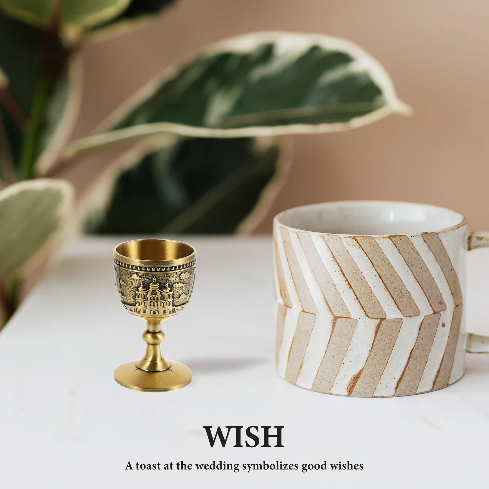

Mini Metal Wine Cup Vintage Style Small Liquor Embossed Goblet for Wedding Reception Household Drink Cup Decorative Water Cups