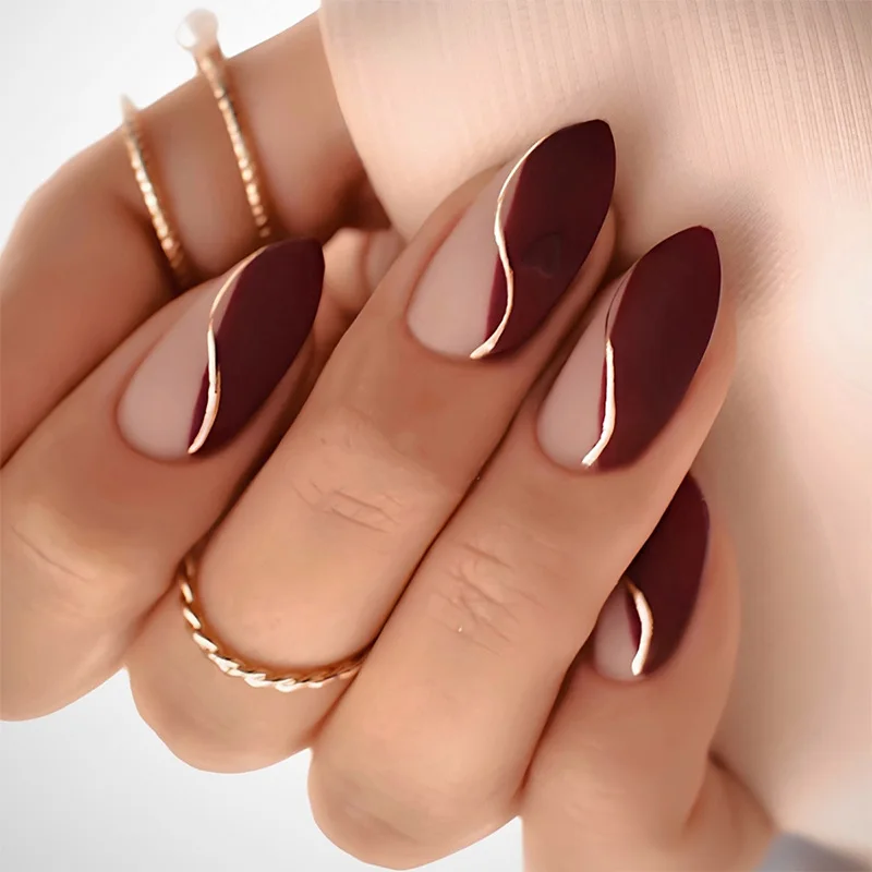 24 pièces ensembles de faux ongles courts en amande presse sur Simple jaune français ongles Art réutilisable poudre brillante fleur conception faux ongles conseils