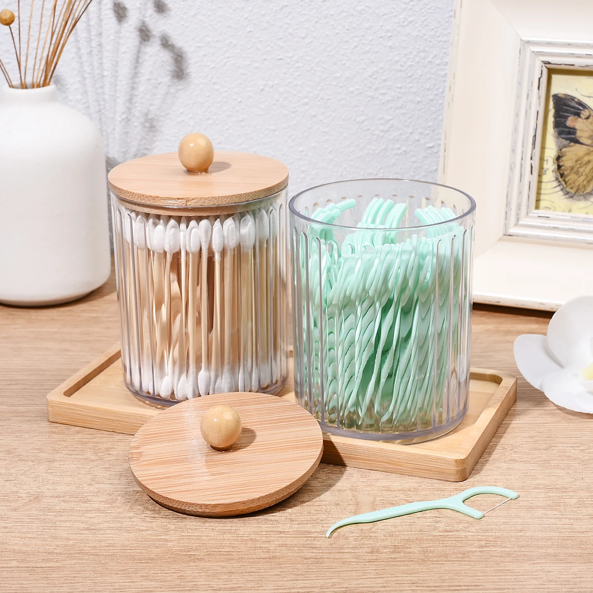 2pcs Qtip Holder Cotton Round Cotton Swabs Makeup Round Pads Dispenser Bathroom Vanrity Apothecary Jard with Lid and Bamboo Tray