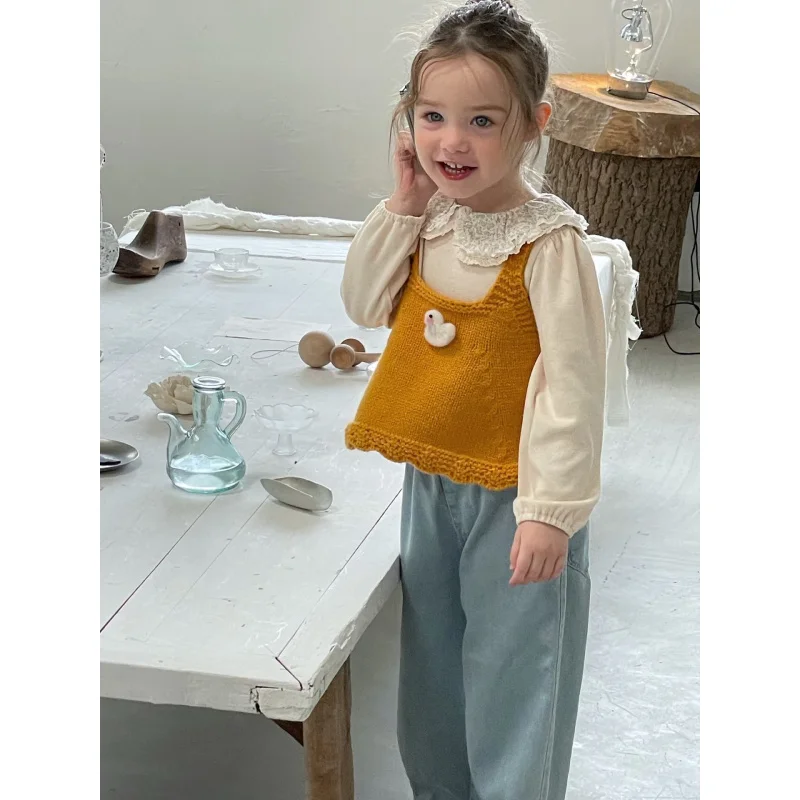 Meisjes schattig poppenkraagoverhemd Eend gebreid vest2025Nieuwe driedelige set van denim met strik