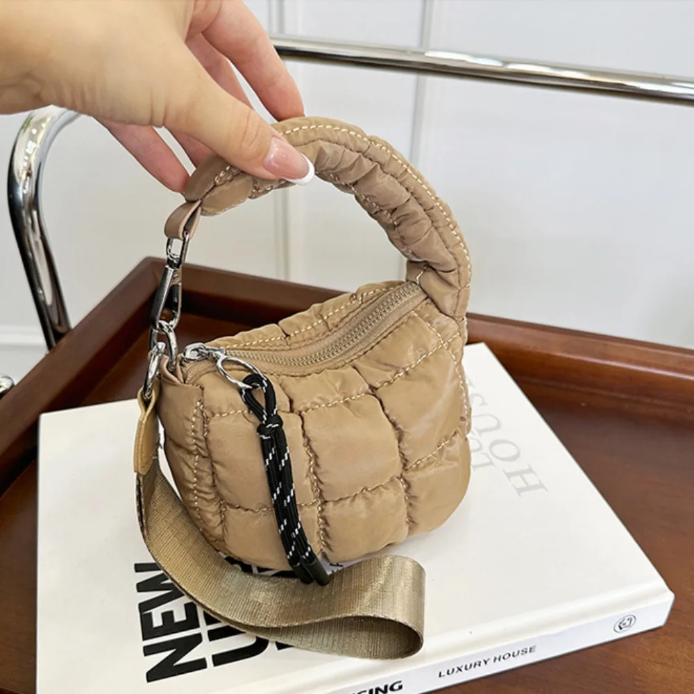 

Cute Solid Color Cloud Pleated Coin Purse Mini Handbag Quilted Bag Pendant Korean Style Purse Key Bag