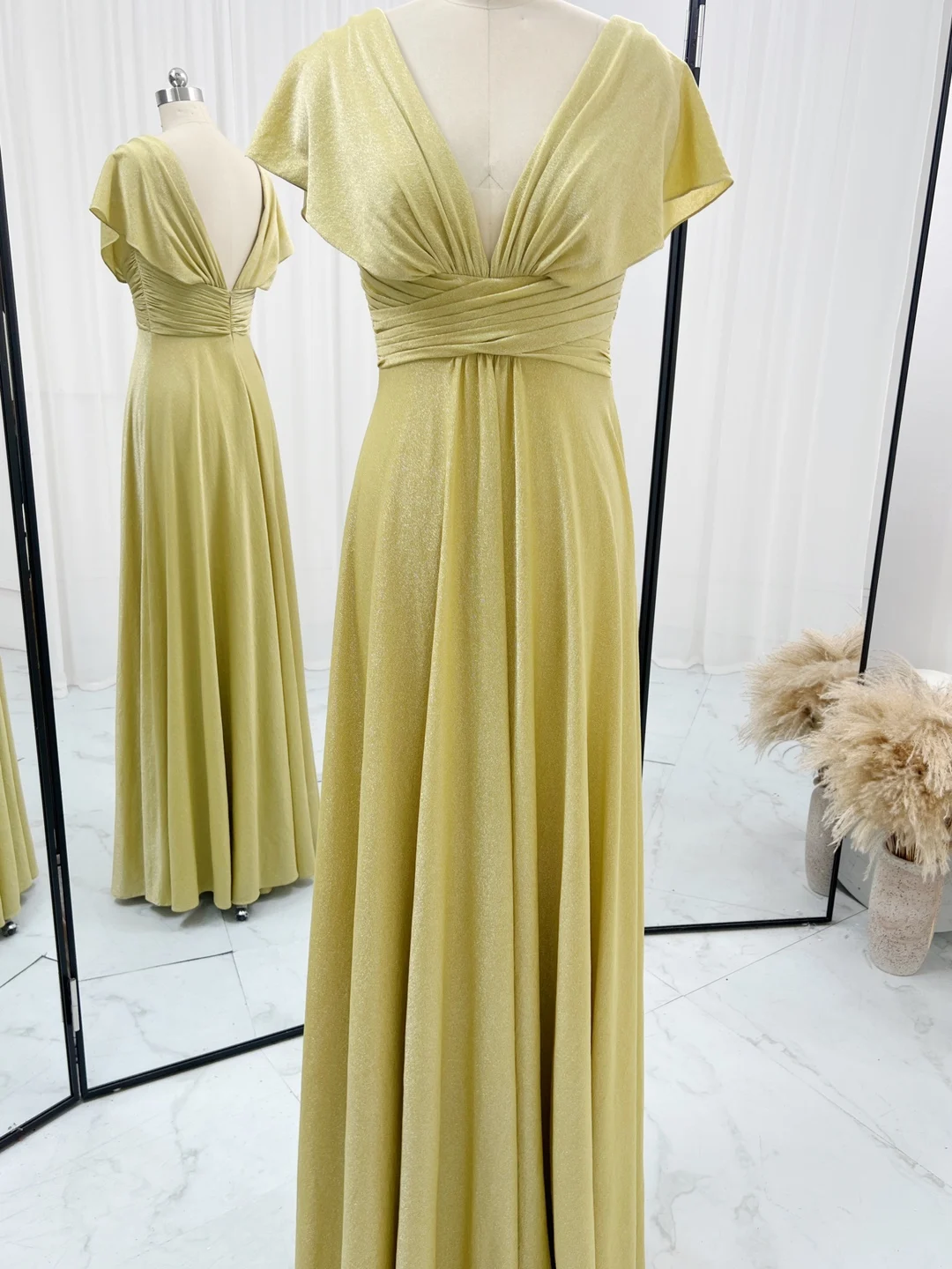 Fluorescent V -Neck Is ThinRomantic Slim Sister Style Evening Dress M1332