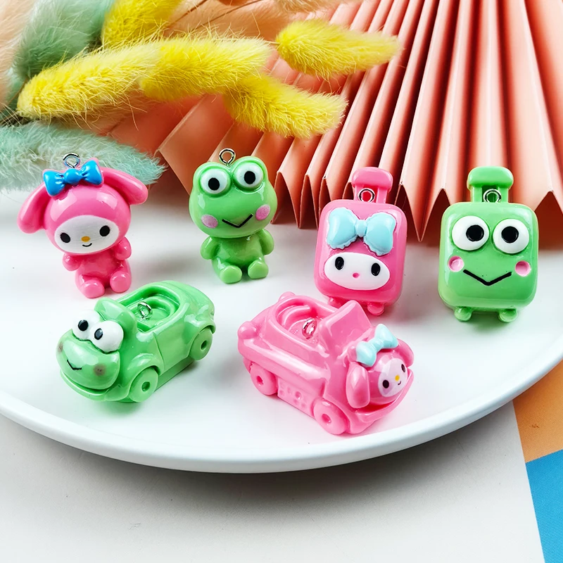 ApeUr 10pcs/lot Cute Animals Car Luggage Resin Charms For Earring 3D Pendant Fit Jewelry Making Keychain Dollhouse Accessory