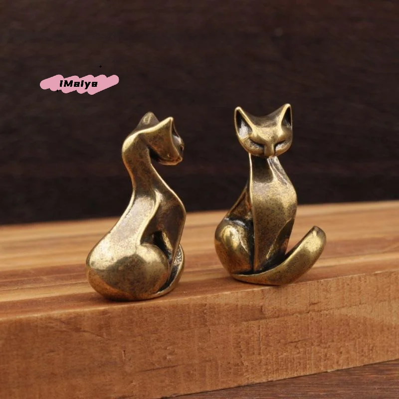 M-1pcs Cat Ornament Vintage Brass Sculpture Art Piece Intertwined Loving Cats Artwork for Home Office Cat Statue Home Decoration
