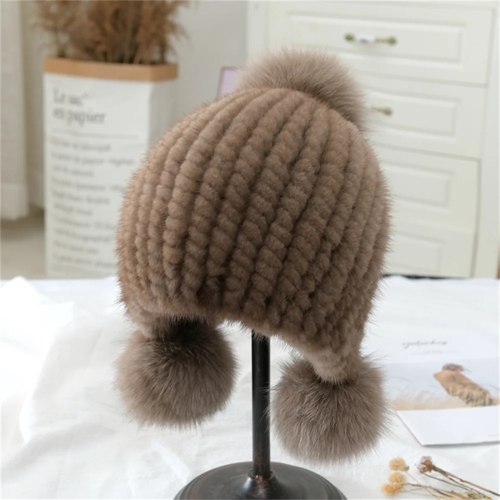 New fashion Genuine natural women\'s knitted Mink Fur Hat Winter Womens Mink Fur Hats hand made knit Fluffy Ladies Fur Beanie