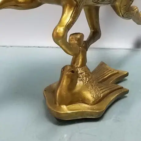 Tibetan Temple Collection Old Brass Galloping Horse treading on a flying swallow Horse statue Horseshoe Flying Swallow Statue
