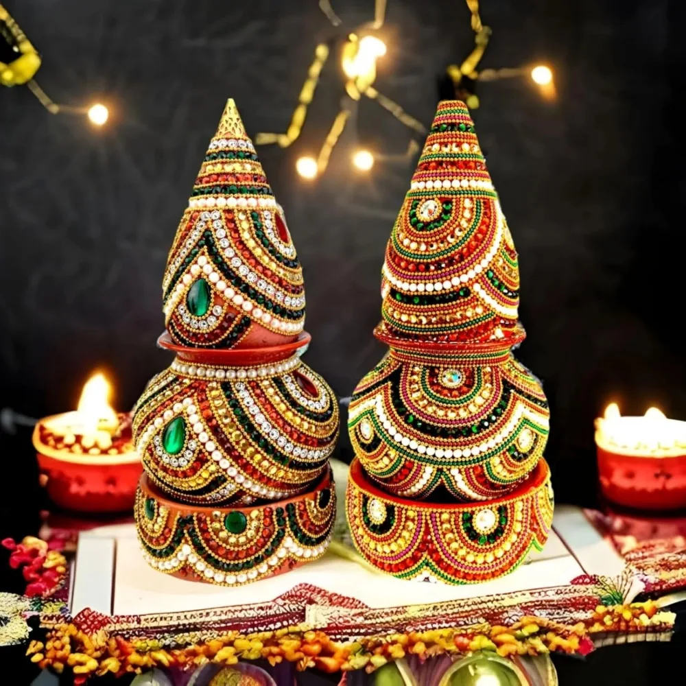 مجموعة كالاش جوز الهند المزخرفة الأنيقة لـ laxmi-ganesha puja، والحرف اليدوية الهندية
