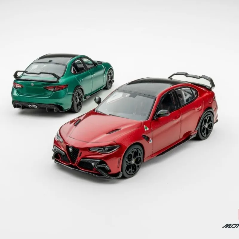 1:64 모터 갤러리 알파 로메오 GTAM, 다이캐스트 합금 자동차 모델, 청소년 장식, 소년 선물.