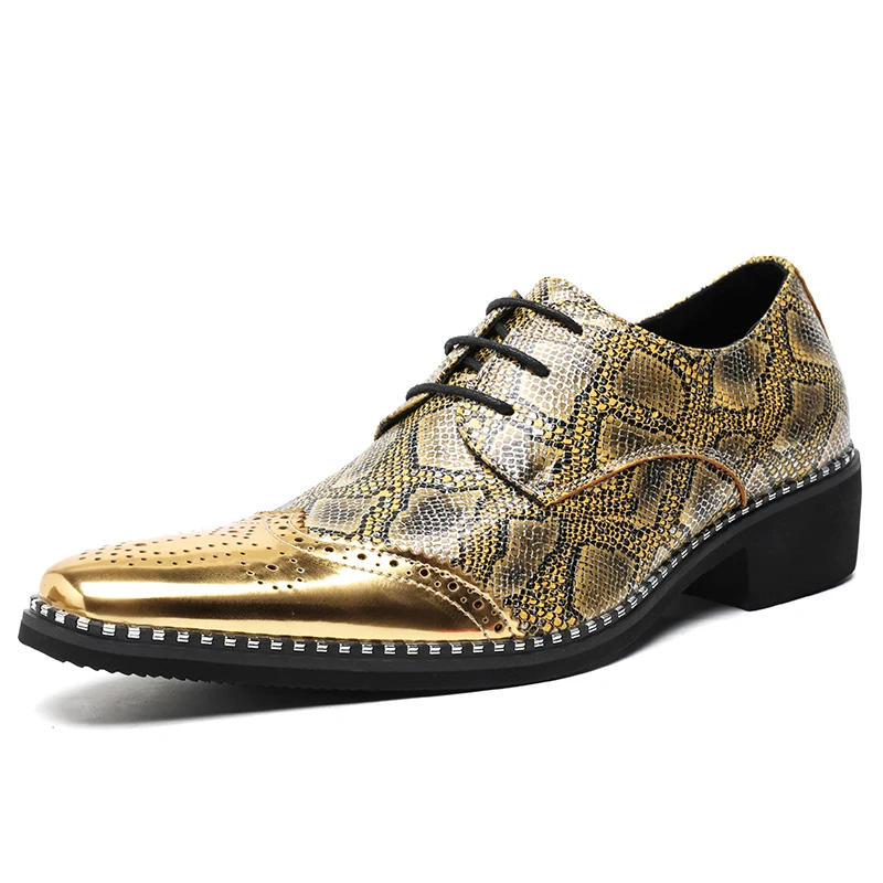 Designer Men's Gold Silver Patent Leather Casual Brogues Shoes Man Formal Wedding Dress Homecoming Footwear Shoes for Men